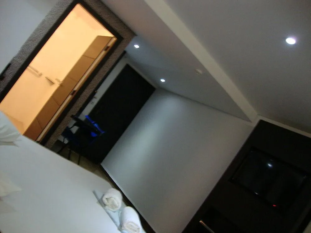 Calandre Hotel São Paulo 3*,